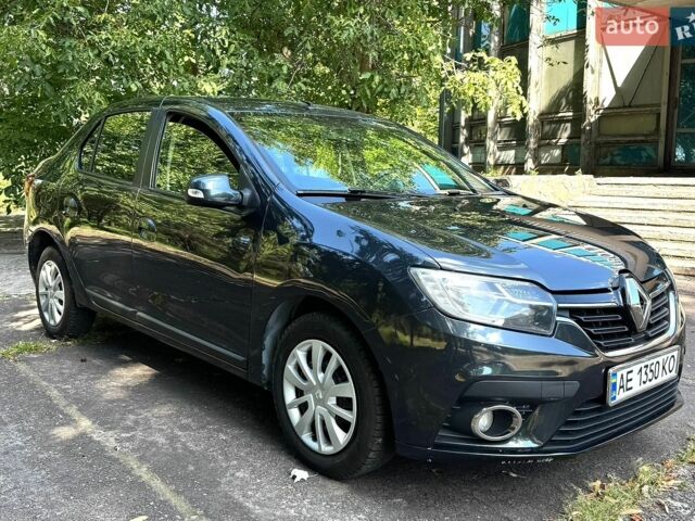 Сірий Рено Логан, об'ємом двигуна 1.46 л та пробігом 300 тис. км за 6500 $, фото 1 на Automoto.ua
