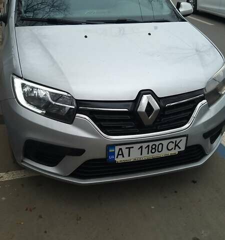 Серый Рено Логан, объемом двигателя 1 л и пробегом 256 тыс. км за 4700 $, фото 1 на Automoto.ua