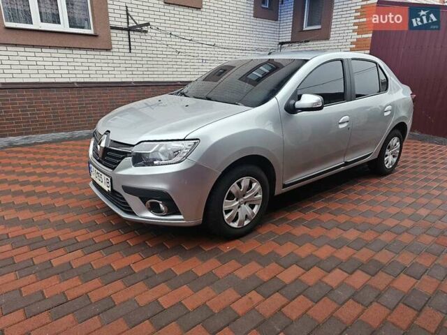 Серый Рено Логан, объемом двигателя 1.46 л и пробегом 104 тыс. км за 8299 $, фото 1 на Automoto.ua