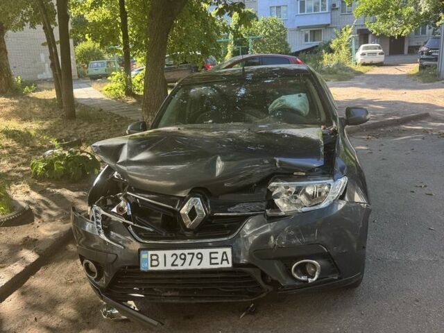 Серый Рено Логан, объемом двигателя 1 л и пробегом 1 тыс. км за 2208 $, фото 1 на Automoto.ua
