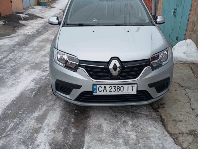 Серый Рено Логан, объемом двигателя 0.9 л и пробегом 70 тыс. км за 6500 $, фото 1 на Automoto.ua