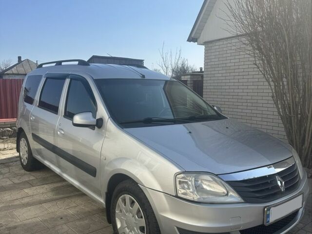 Сірий Рено Логан, об'ємом двигуна 1.6 л та пробігом 163 тис. км за 5300 $, фото 1 на Automoto.ua
