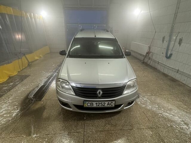 Серый Рено Логан, объемом двигателя 1.5 л и пробегом 280 тыс. км за 3200 $, фото 1 на Automoto.ua