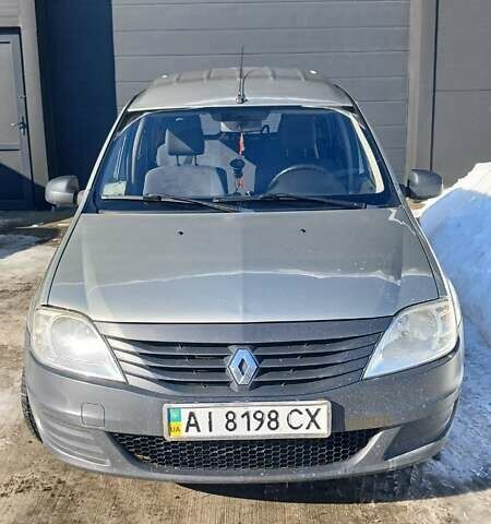 Серый Рено Логан, объемом двигателя 1.6 л и пробегом 335 тыс. км за 6200 $, фото 1 на Automoto.ua