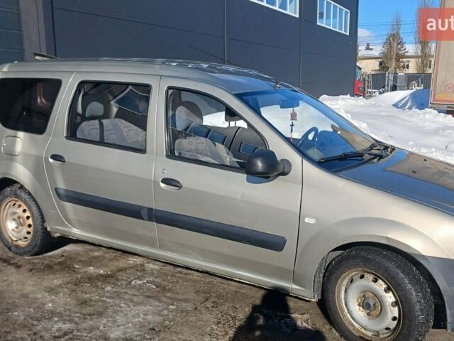 Серый Рено Логан, объемом двигателя 1.6 л и пробегом 335 тыс. км за 6200 $, фото 1 на Automoto.ua