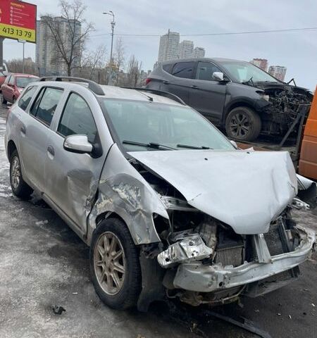 Серый Рено Логан, объемом двигателя 1.46 л и пробегом 156 тыс. км за 3200 $, фото 1 на Automoto.ua