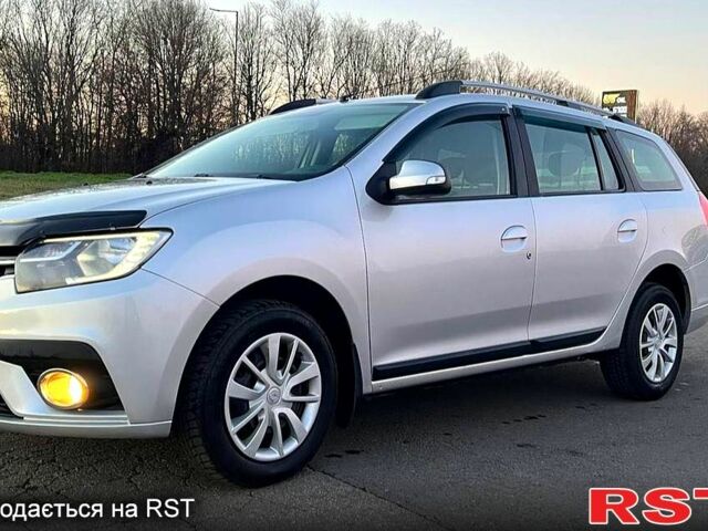 Сірий Рено Логан, об'ємом двигуна 1.5 л та пробігом 59 тис. км за 11800 $, фото 1 на Automoto.ua