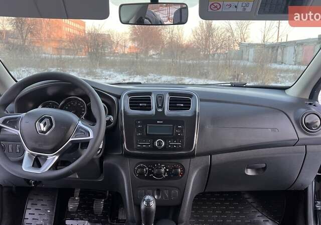 Сірий Рено Логан, об'ємом двигуна 1.46 л та пробігом 56 тис. км за 11000 $, фото 1 на Automoto.ua