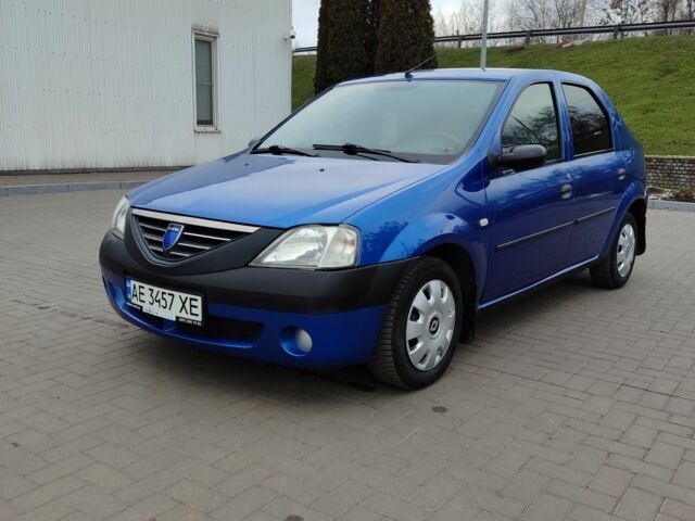 Синий Рено Логан, объемом двигателя 0 л и пробегом 210 тыс. км за 3950 $, фото 1 на Automoto.ua