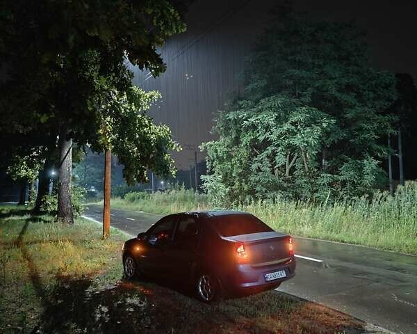 Синій Рено Логан, об'ємом двигуна 1.6 л та пробігом 230 тис. км за 4500 $, фото 1 на Automoto.ua