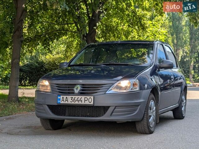 Синій Рено Логан, об'ємом двигуна 1.39 л та пробігом 313 тис. км за 2950 $, фото 1 на Automoto.ua