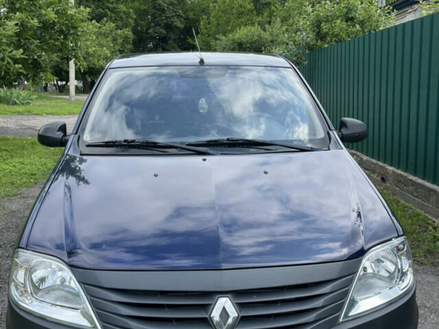 Синій Рено Логан, об'ємом двигуна 1.39 л та пробігом 250 тис. км за 4100 $, фото 1 на Automoto.ua