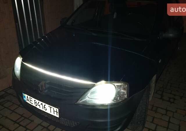 Синій Рено Логан, об'ємом двигуна 1.39 л та пробігом 198 тис. км за 4800 $, фото 1 на Automoto.ua