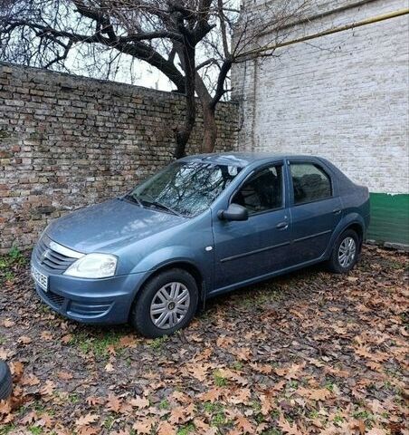 Синій Рено Логан, об'ємом двигуна 1.39 л та пробігом 205 тис. км за 4200 $, фото 1 на Automoto.ua