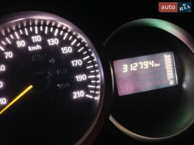 Синій Рено Логан, об'ємом двигуна 1.46 л та пробігом 312 тис. км за 8000 $, фото 1 на Automoto.ua
