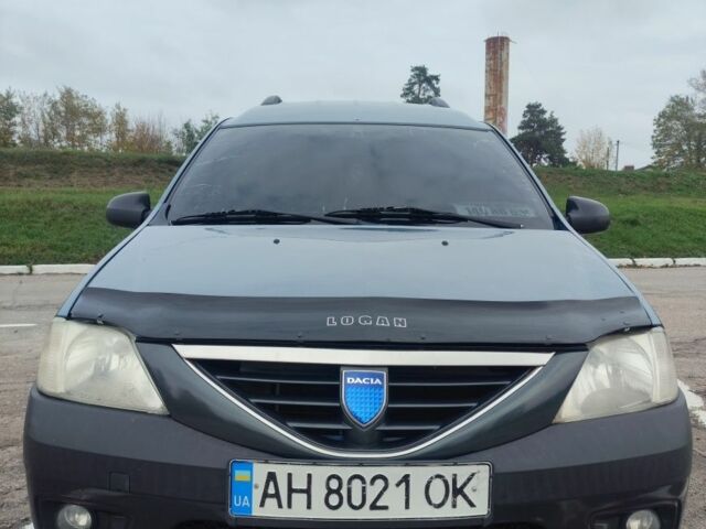 Синій Рено Логан, об'ємом двигуна 1.6 л та пробігом 230 тис. км за 2542 $, фото 1 на Automoto.ua