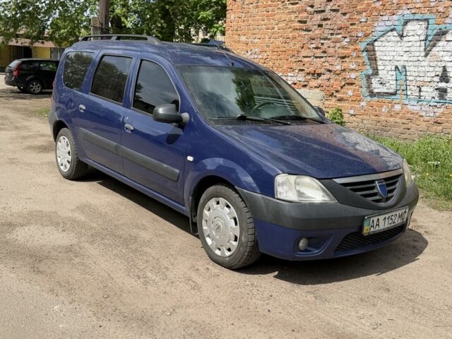 Синий Рено Логан, объемом двигателя 1 л и пробегом 2 тыс. км за 3800 $, фото 1 на Automoto.ua