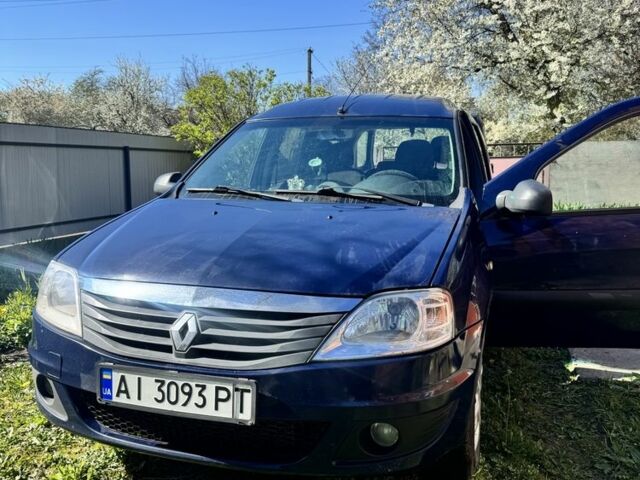 Синий Рено Логан, объемом двигателя 1.5 л и пробегом 365 тыс. км за 4400 $, фото 1 на Automoto.ua