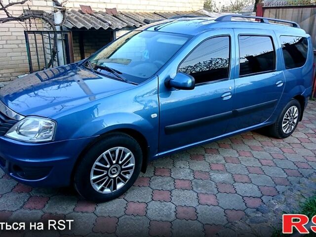 Синий Рено Логан, объемом двигателя 1.6 л и пробегом 240 тыс. км за 5900 $, фото 1 на Automoto.ua