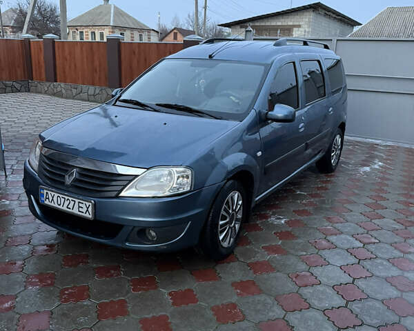 Синій Рено Логан, об'ємом двигуна 1.6 л та пробігом 245 тис. км за 4300 $, фото 1 на Automoto.ua