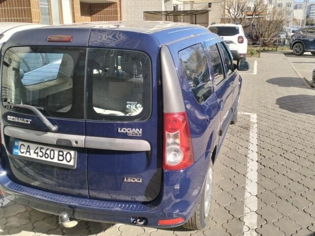 Синий Рено Логан, объемом двигателя 1.5 л и пробегом 196 тыс. км за 4989 $, фото 1 на Automoto.ua