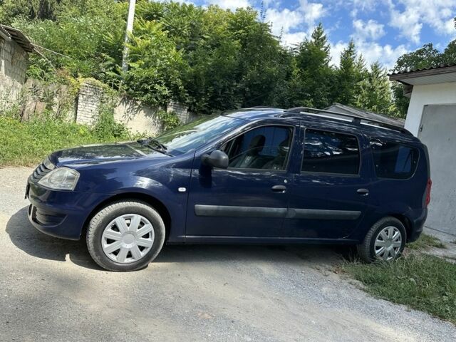 Синий Рено Логан, объемом двигателя 1.6 л и пробегом 130 тыс. км за 6311 $, фото 1 на Automoto.ua