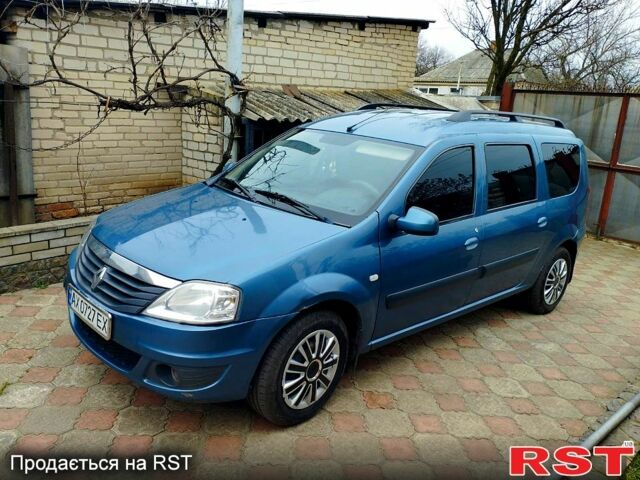 Синий Рено Логан, объемом двигателя 1.6 л и пробегом 220 тыс. км за 5300 $, фото 1 на Automoto.ua