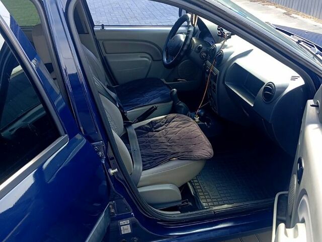 Синий Рено Логан, объемом двигателя 1.5 л и пробегом 350 тыс. км за 5500 $, фото 1 на Automoto.ua