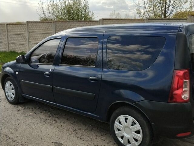 Синій Рено Логан, об'ємом двигуна 1.6 л та пробігом 203 тис. км за 4999 $, фото 1 на Automoto.ua