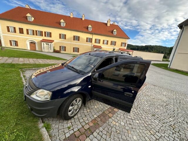 Синий Рено Логан, объемом двигателя 0 л и пробегом 240 тыс. км за 4550 $, фото 1 на Automoto.ua