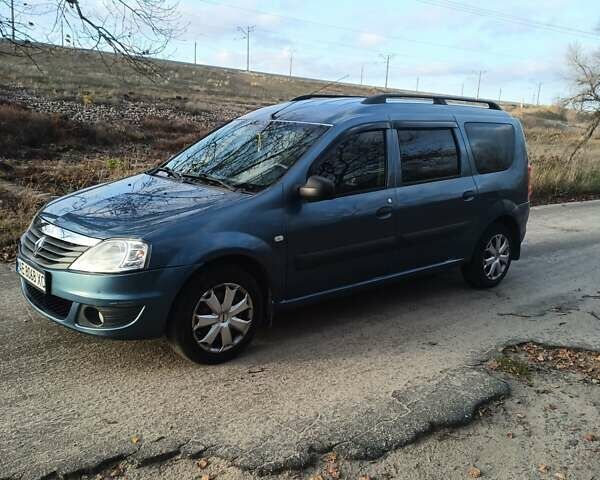 Синий Рено Логан, объемом двигателя 1.6 л и пробегом 112 тыс. км за 5200 $, фото 1 на Automoto.ua