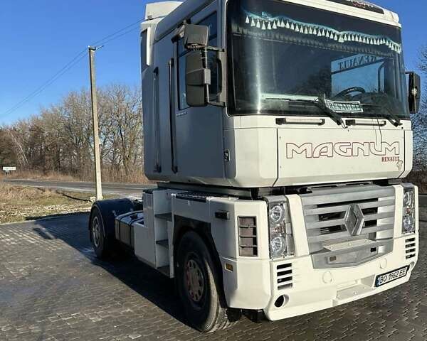 Белый Рено Магнум, объемом двигателя 12.5 л и пробегом 1 тыс. км за 4500 $, фото 1 на Automoto.ua