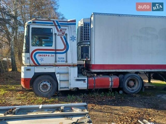 Белый Рено Магнум, объемом двигателя 12 л и пробегом 10 тыс. км за 3500 $, фото 1 на Automoto.ua