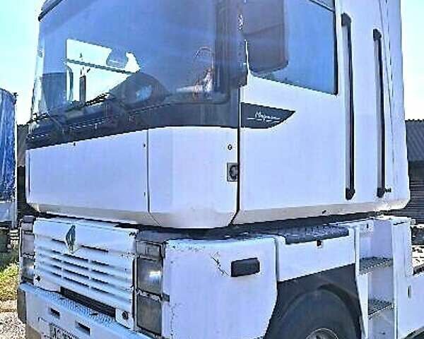 Білий Рено Магнум, об'ємом двигуна 12 л та пробігом 950 тис. км за 4000 $, фото 1 на Automoto.ua
