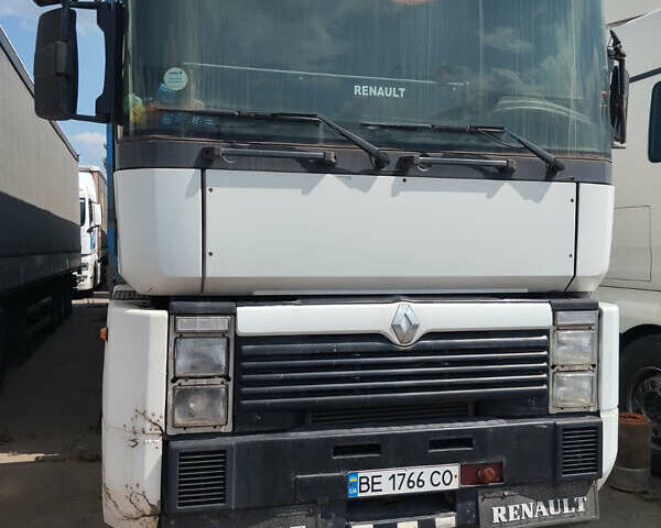 Белый Рено Магнум, объемом двигателя 12.5 л и пробегом 1000 тыс. км за 5900 $, фото 1 на Automoto.ua