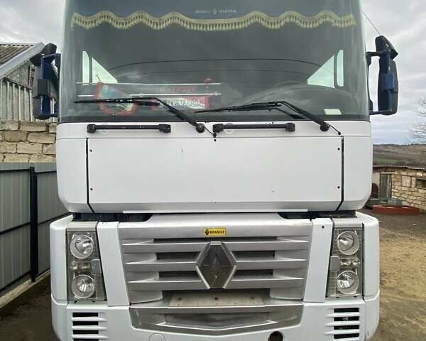 Білий Рено Магнум, об'ємом двигуна 11.93 л та пробігом 110 тис. км за 5200 $, фото 1 на Automoto.ua