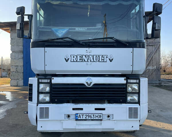 Белый Рено Магнум, объемом двигателя 11.9 л и пробегом 308 тыс. км за 4750 $, фото 1 на Automoto.ua