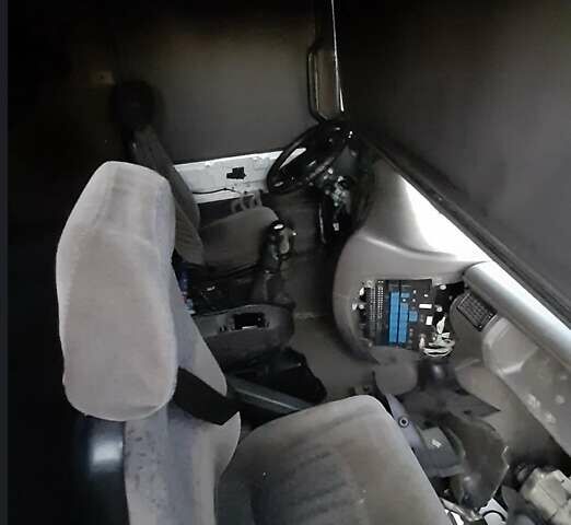 Белый Рено Магнум, объемом двигателя 11.9 л и пробегом 100 тыс. км за 3000 $, фото 1 на Automoto.ua