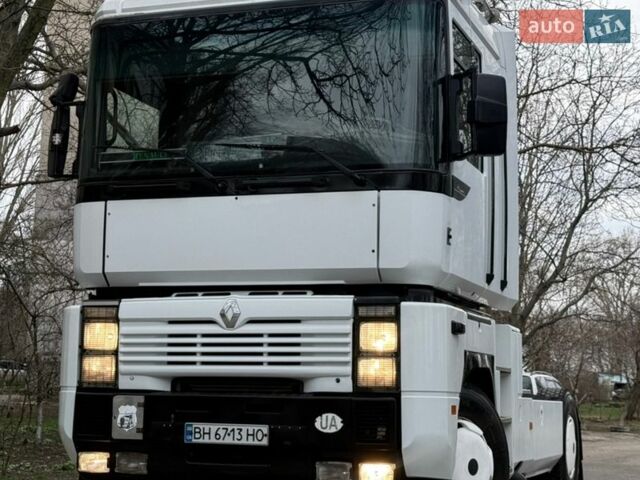 Белый Рено Магнум, объемом двигателя 12 л и пробегом 630 тыс. км за 5700 $, фото 1 на Automoto.ua