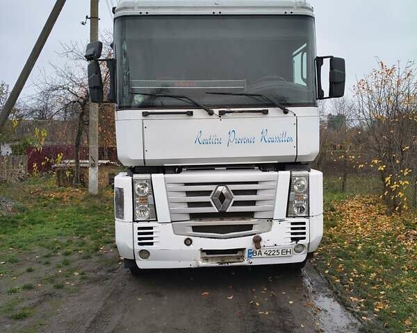 Белый Рено Магнум, объемом двигателя 0 л и пробегом 8 тыс. км за 4100 $, фото 1 на Automoto.ua