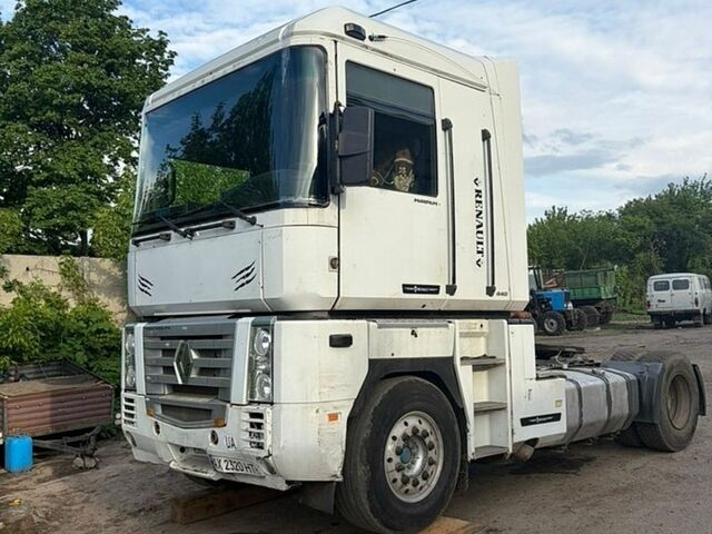 Белый Рено Магнум, объемом двигателя 11.93 л и пробегом 2 тыс. км за 4800 $, фото 1 на Automoto.ua