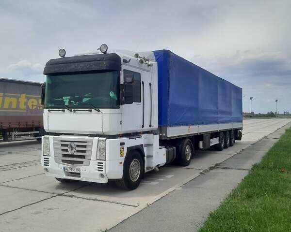 Білий Рено Магнум, об'ємом двигуна 11.93 л та пробігом 1000 тис. км за 9999 $, фото 1 на Automoto.ua