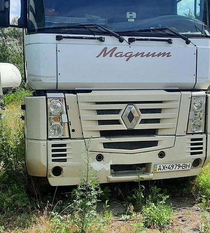 Белый Рено Магнум, объемом двигателя 11.96 л и пробегом 1 тыс. км за 3500 $, фото 1 на Automoto.ua