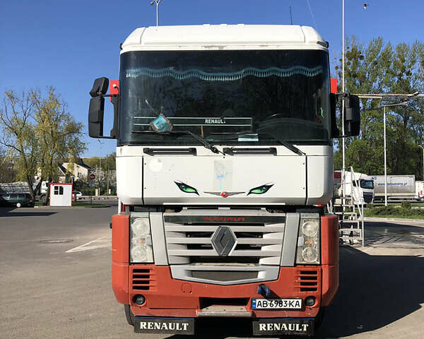 Білий Рено Магнум, об'ємом двигуна 12.9 л та пробігом 1000 тис. км за 5400 $, фото 1 на Automoto.ua