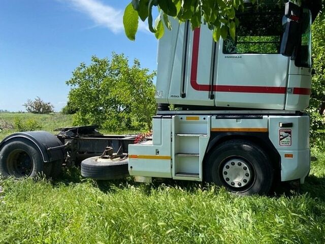 Белый Рено Магнум, объемом двигателя 11.93 л и пробегом 2 тыс. км за 5500 $, фото 1 на Automoto.ua