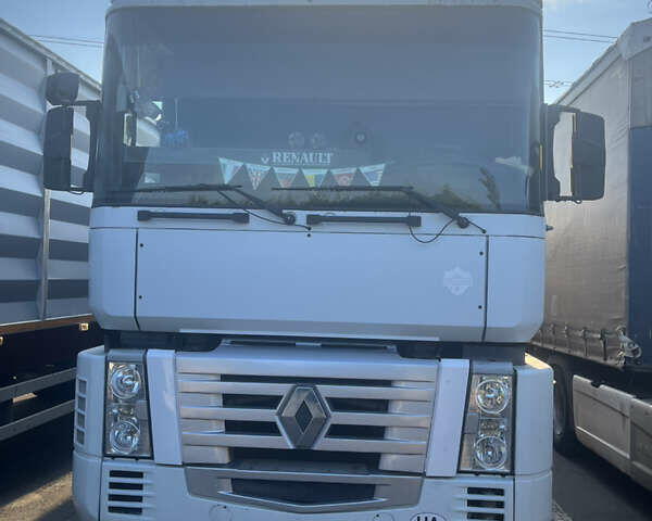 Белый Рено Магнум, объемом двигателя 0 л и пробегом 950 тыс. км за 9500 $, фото 1 на Automoto.ua