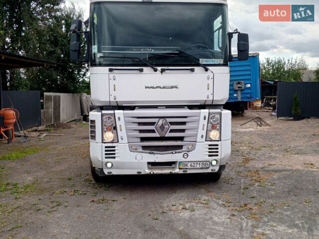 Белый Рено Магнум, объемом двигателя 11.93 л и пробегом 1 тыс. км за 6300 $, фото 1 на Automoto.ua