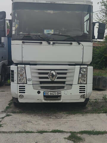 Белый Рено Магнум, объемом двигателя 12 л и пробегом 10 тыс. км за 5500 $, фото 1 на Automoto.ua