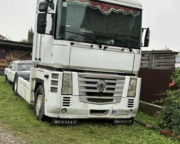 Білий Рено Магнум, об'ємом двигуна 0 л та пробігом 800 тис. км за 7500 $, фото 1 на Automoto.ua