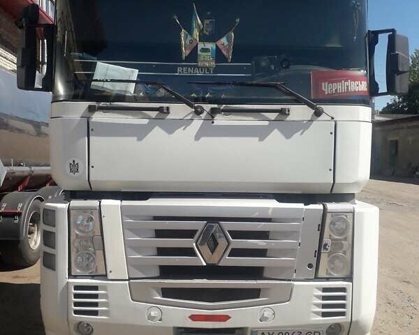 Белый Рено Магнум, объемом двигателя 12 л и пробегом 693 тыс. км за 10100 $, фото 1 на Automoto.ua